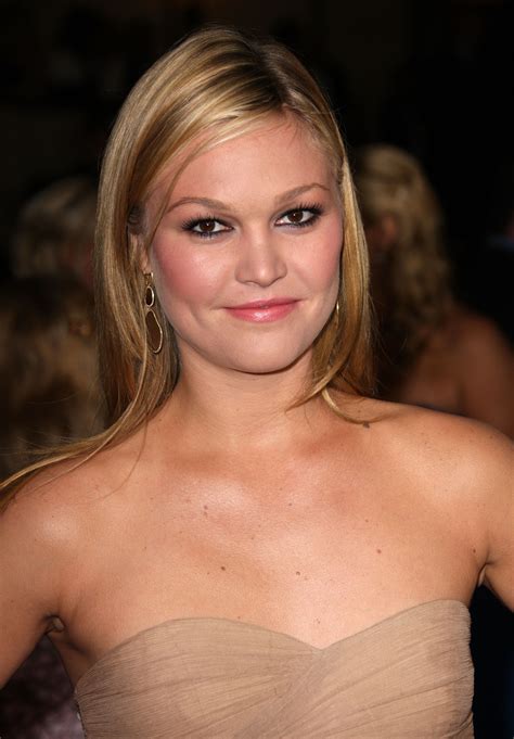 Julia Stiles Photos and Images